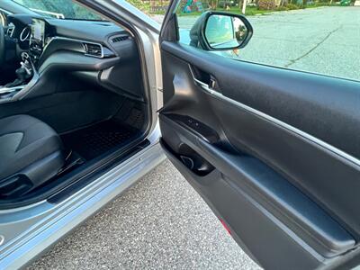 2024 Toyota Camry LE   - Photo 20 - Rancho Cucamonga, CA 91730