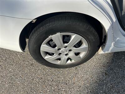 2011 Toyota Camry LE   - Photo 22 - Rancho Cucamonga, CA 91730