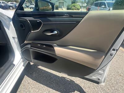 2019 Lexus ES 350 - Photo 16 - Rancho Cucamonga, CA 91730