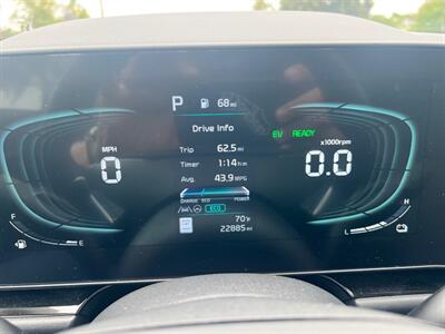 2023 Kia Niro EX Touring   - Photo 13 - Rancho Cucamonga, CA 91730