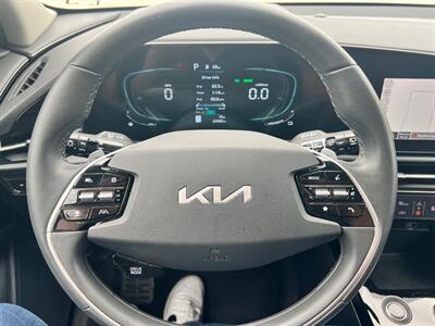 2023 Kia Niro EX Touring   - Photo 12 - Rancho Cucamonga, CA 91730
