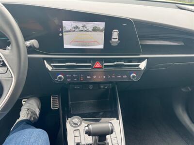 2023 Kia Niro EX Touring   - Photo 15 - Rancho Cucamonga, CA 91730
