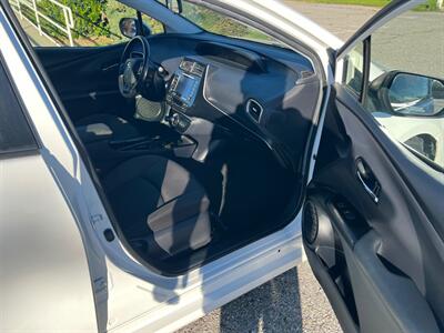 2021 Toyota Prius Prime LE   - Photo 17 - Rancho Cucamonga, CA 91730
