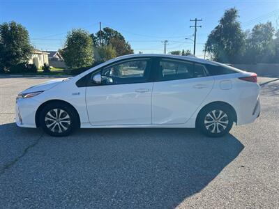 2021 Toyota Prius Prime LE   - Photo 4 - Rancho Cucamonga, CA 91730