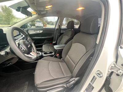 2023 Kia Forte LXS   - Photo 9 - Rancho Cucamonga, CA 91730