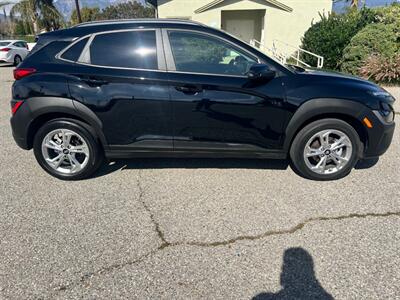2023 Hyundai KONA SEL   - Photo 8 - Rancho Cucamonga, CA 91730