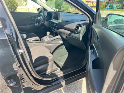 2023 Hyundai KONA SEL   - Photo 17 - Rancho Cucamonga, CA 91730