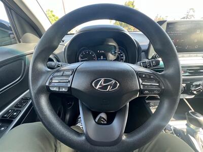 2023 Hyundai KONA SEL   - Photo 9 - Rancho Cucamonga, CA 91730