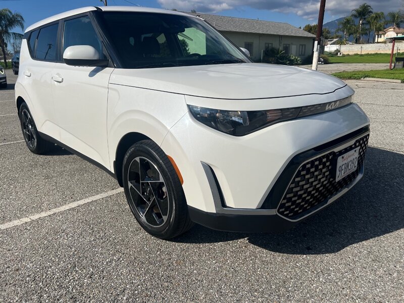 2023 Kia Soul EX   - Photo 1 - Rancho Cucamonga, CA 91730