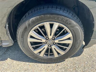 2019 Nissan Pathfinder SV   - Photo 22 - Rancho Cucamonga, CA 91730