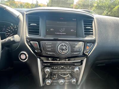 2019 Nissan Pathfinder SV   - Photo 11 - Rancho Cucamonga, CA 91730
