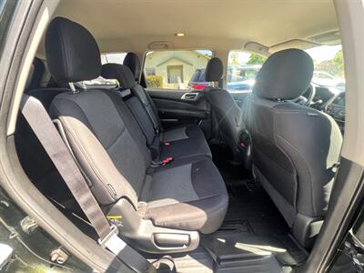 2019 Nissan Pathfinder SV   - Photo 17 - Rancho Cucamonga, CA 91730