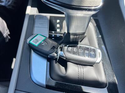 2023 Hyundai ELANTRA SEL   - Photo 13 - Rancho Cucamonga, CA 91730