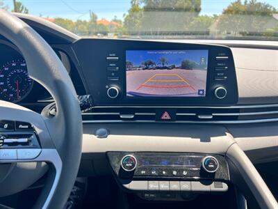 2023 Hyundai ELANTRA SEL   - Photo 12 - Rancho Cucamonga, CA 91730