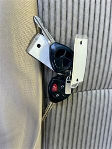 2011 Toyota 4Runner SR5   - Photo 19 - Rancho Cucamonga, CA 91730