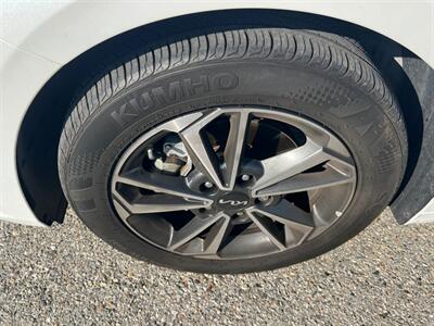 2023 Kia Forte LXS   - Photo 20 - Rancho Cucamonga, CA 91730