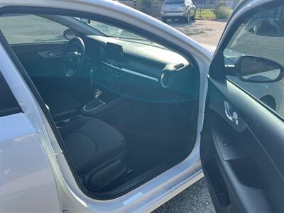 2023 Kia Forte LXS   - Photo 17 - Rancho Cucamonga, CA 91730