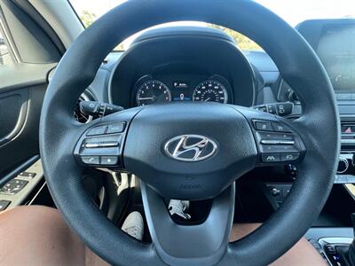 2023 Hyundai KONA SEL - Photo 9 - Rancho Cucamonga, CA 91730