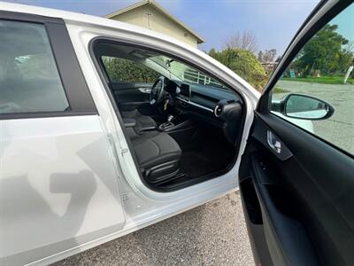 2023 Kia Forte LXS   - Photo 16 - Rancho Cucamonga, CA 91730