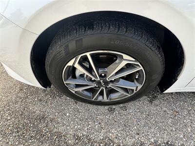2023 Kia Forte LXS   - Photo 18 - Rancho Cucamonga, CA 91730