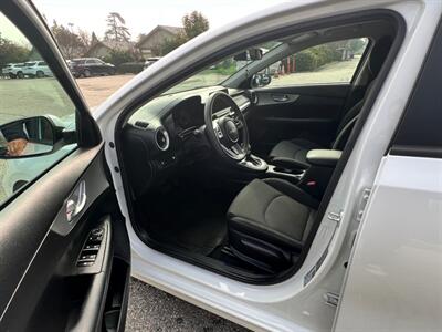 2023 Kia Forte LXS   - Photo 14 - Rancho Cucamonga, CA 91730