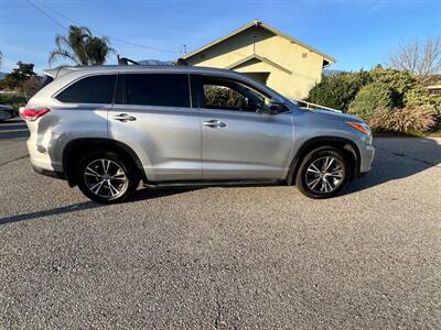 2016 Toyota Highlander XLE   - Photo 8 - Rancho Cucamonga, CA 91730
