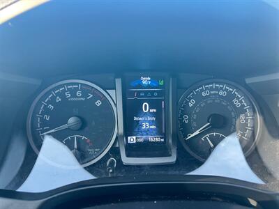 2023 Toyota Tacoma TRD Off-Road   - Photo 11 - Rancho Cucamonga, CA 91730