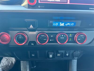 2023 Toyota Tacoma TRD Off-Road   - Photo 14 - Rancho Cucamonga, CA 91730