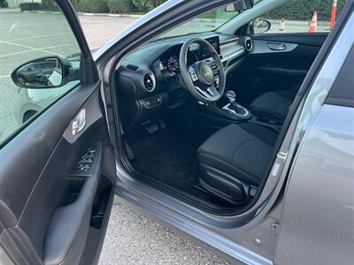 2024 Kia Forte LXS   - Photo 9 - Rancho Cucamonga, CA 91730