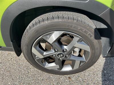 2023 Hyundai VENUE SEL   - Photo 24 - Rancho Cucamonga, CA 91730