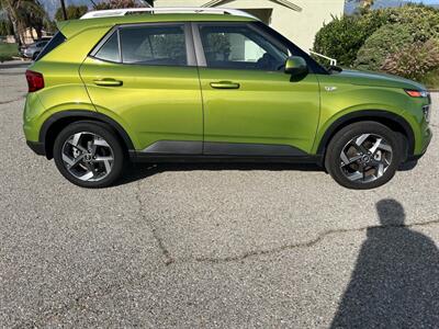 2023 Hyundai VENUE SEL   - Photo 7 - Rancho Cucamonga, CA 91730