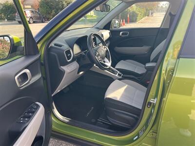 2023 Hyundai VENUE SEL   - Photo 9 - Rancho Cucamonga, CA 91730