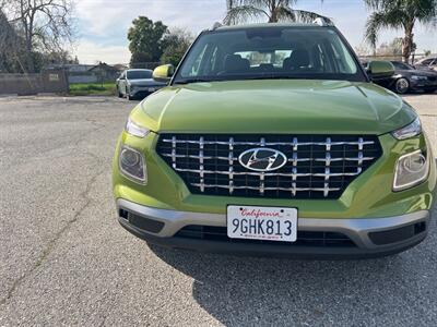 2023 Hyundai VENUE SEL   - Photo 2 - Rancho Cucamonga, CA 91730