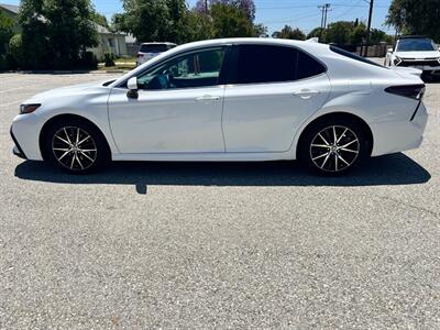 2021 Toyota Camry SE   - Photo 4 - Rancho Cucamonga, CA 91730