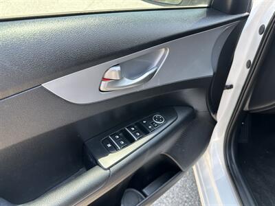 2022 Kia Forte LXS   - Photo 11 - Rancho Cucamonga, CA 91730