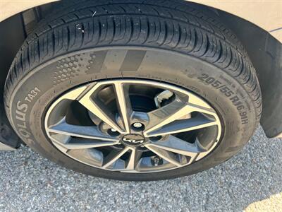 2024 Kia Forte LXS - Photo 21 - Rancho Cucamonga, CA 91730