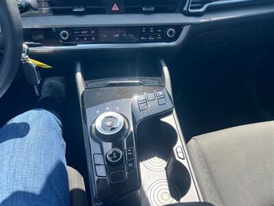2023 Kia Sportage Hybrid LX - Photo 12 - Rancho Cucamonga, CA 91730