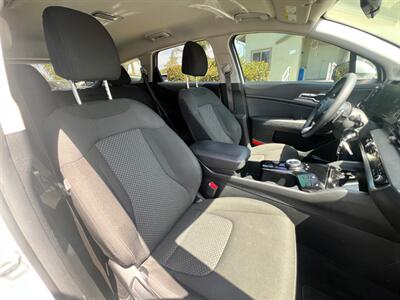 2023 Kia Sportage Hybrid LX - Photo 19 - Rancho Cucamonga, CA 91730