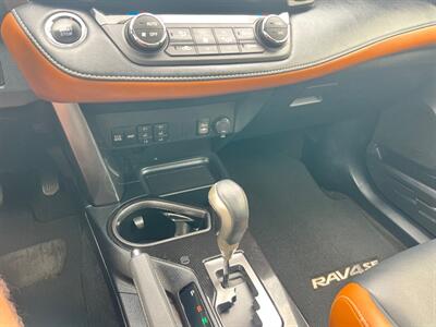 2017 Toyota RAV4 SE - Photo 13 - Rancho Cucamonga, CA 91730