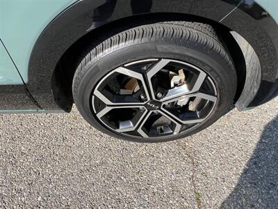 2023 Kia Niro EX Touring   - Photo 24 - Rancho Cucamonga, CA 91730
