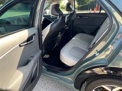 2023 Kia Niro EX Touring   - Photo 18 - Rancho Cucamonga, CA 91730
