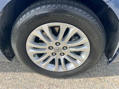 2013 Toyota Sienna XLE 8-Passenger - Photo 28 - Rancho Cucamonga, CA 91730