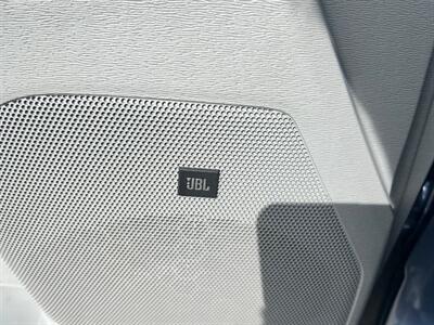2013 Toyota Sienna XLE 8-Passenger - Photo 17 - Rancho Cucamonga, CA 91730