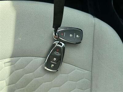 2021 Chevrolet Equinox LS - Photo 21 - Rancho Cucamonga, CA 91730