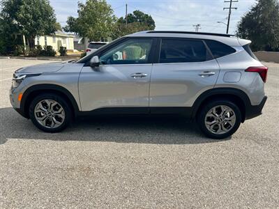 2024 Kia Seltos S - Photo 4 - Rancho Cucamonga, CA 91730