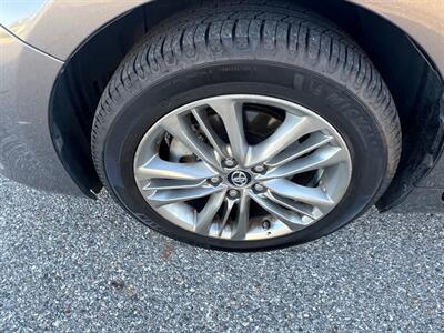 2017 Toyota Camry Hybrid SE   - Photo 25 - Rancho Cucamonga, CA 91730