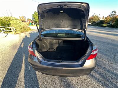 2017 Toyota Camry Hybrid SE   - Photo 21 - Rancho Cucamonga, CA 91730