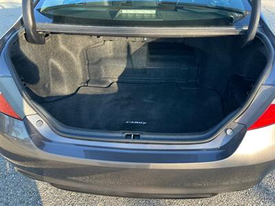 2017 Toyota Camry Hybrid SE   - Photo 20 - Rancho Cucamonga, CA 91730