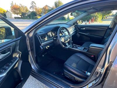 2017 Toyota Camry Hybrid SE   - Photo 9 - Rancho Cucamonga, CA 91730