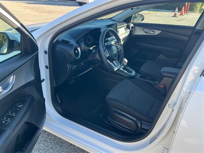 2023 Kia Forte LXS - Photo 9 - Rancho Cucamonga, CA 91730